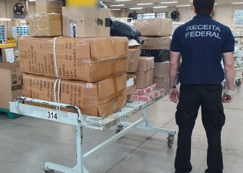 Receita Federal apreende R$40 mil em mercadorias irregulares no centro de distribuição dos Correios