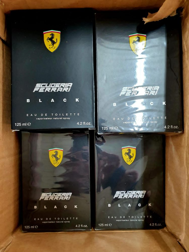 Receita Federal apreende R$40 mil em mercadorias irregulares no centro de distribuição dos Correios