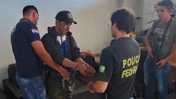Brasileiro com quatro mandados de prisão é expulso do Paraguai