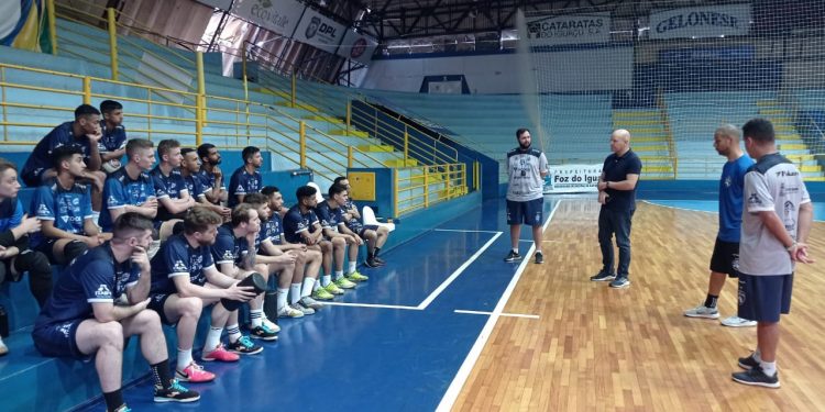 Foz Cataratas Futsal recebe visita de um dos melhores técnicos do mundo
