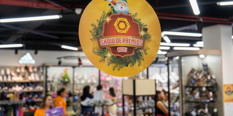 Campanha de Natal da ACIFI distribui mais de 11 mil prêmios