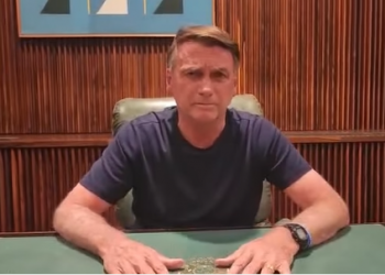 Bolsonaro pede que manifestantes desobstruam as rodovias