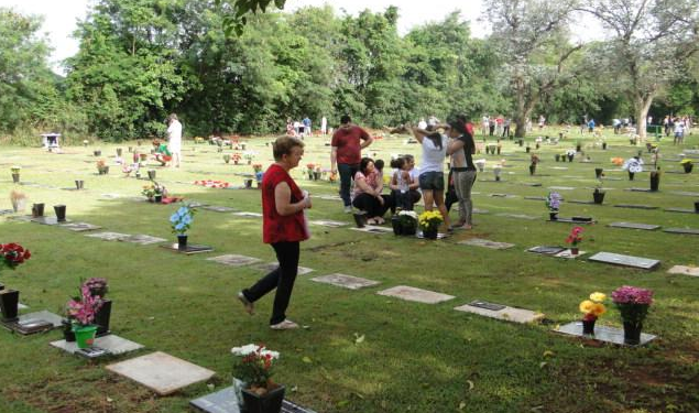 Cemitérios se preparam para Dia de Finados, veja a programação
