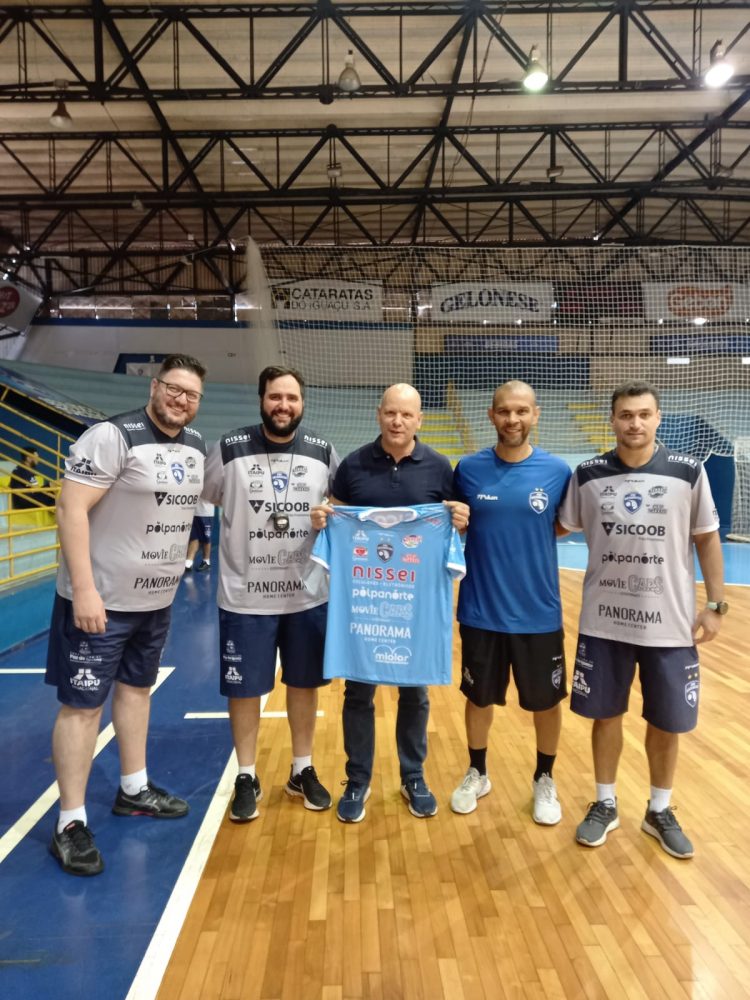 Foz Cataratas Futsal recebe visita de um dos melhores técnicos do mundo