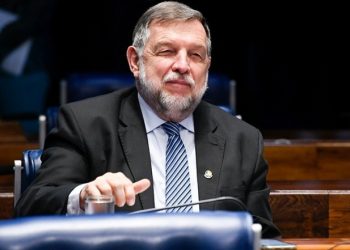 ‘Educação sempre deve ser prioridade’, diz Flávio Arns