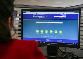 Procon-PR alerta que mutirão nacional de renegociação de dívidas segue até o dia 30