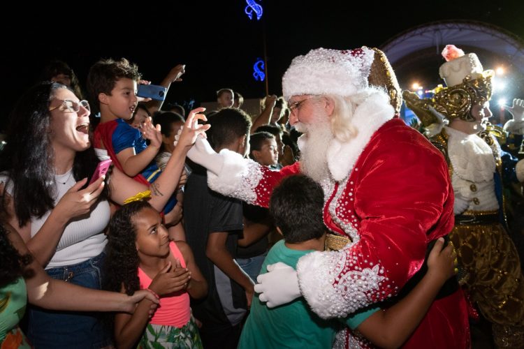 Abertura do Natal no Gramadão consagra Foz como um destino das festas de fim de ano