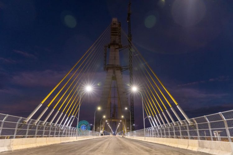 Ponte da Integração inicia testes de iluminação