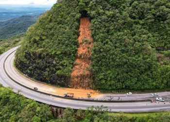 Fim de ano pode virar ‘um caos’ nas rodovias para o Litoral do Paraná
