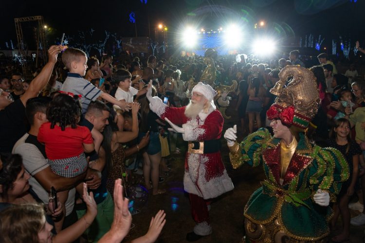 Abertura do Natal no Gramadão consagra Foz como um destino das festas de fim de ano
