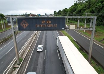 Trânsito da BR-376 é liberado parcialmente. BR-277 ainda está em análise