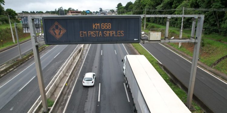 Trânsito da BR-376 é liberado parcialmente. BR-277 ainda está em análise