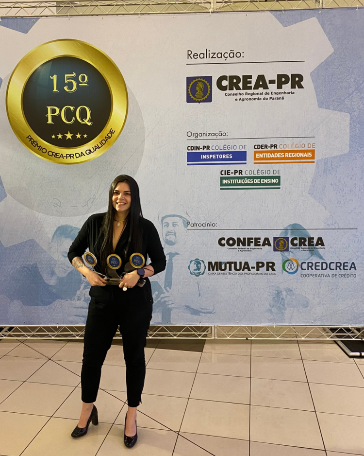 AEFI recebe prêmios pelos projetos e desempenho em Foz do Iguaçu.