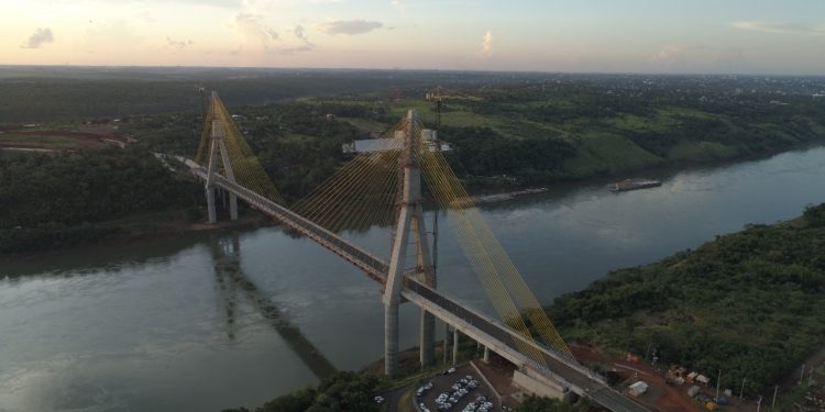 Adiada inauguração da Ponte da Integração
