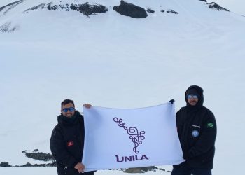 Pesquisador da Unila chega na Antártica para realizar coletas de amostras para pesquisas