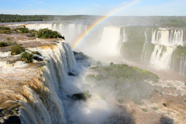 Parque Nacional do Iguaçu recebeu 1.434.308 visitantes de 148 países no ano de 2022