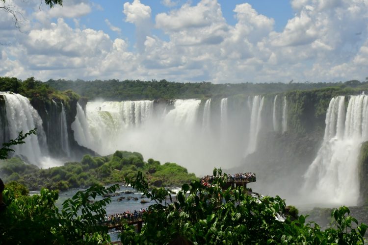 Parque Nacional do Iguaçu recebeu 1.434.308 visitantes de 148 países no ano de 2022