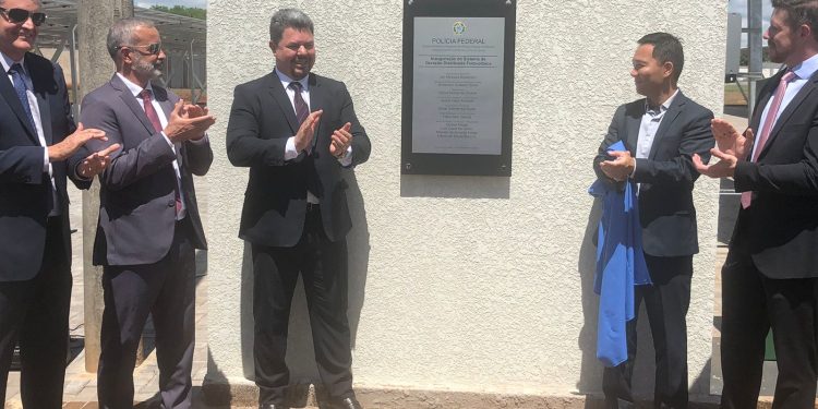 Polícia Federal inaugura usina de geração distribuída fotovoltaica em Foz do Iguaçu