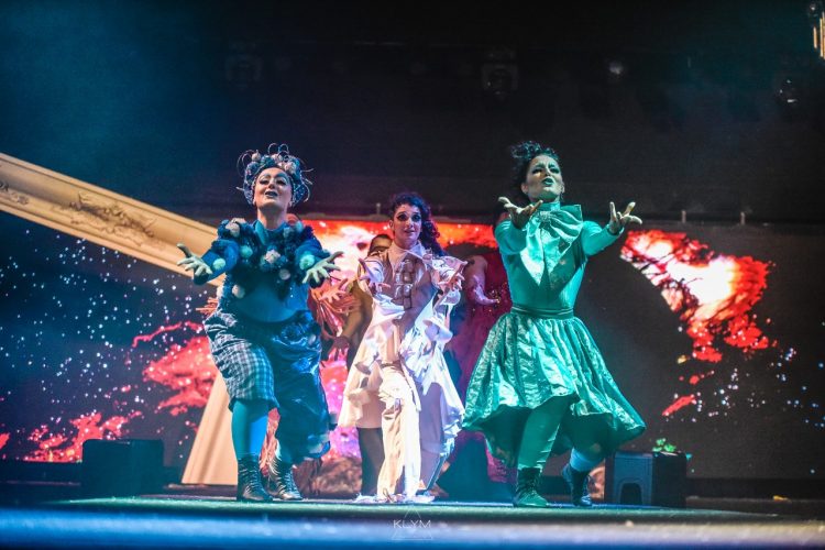 Espetáculo LEVITY se apresenta no Hotel Bourbon, em Foz