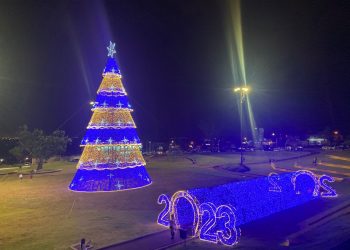 Gramadão da Vila A está pronto para receber o Natal Águas e Luzes