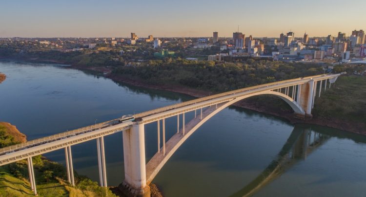 Trade turístico e Polícia Federal buscam acelerar o tempo para controle migratório