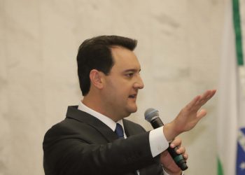 Ratinho Junior e Darci Piana tomam posse para mais quatro anos de mandato