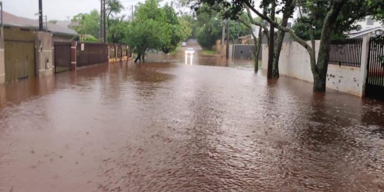 Obras explica motivo dos alagamentos em Foz do Iguaçu