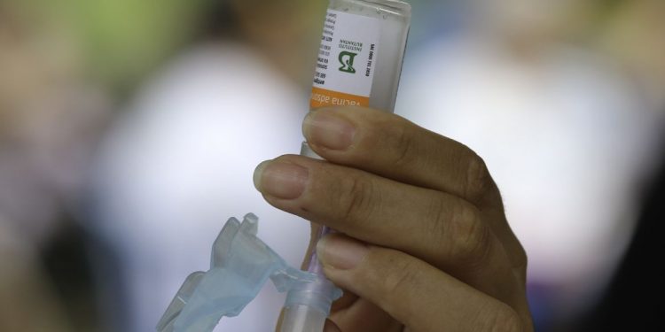 Covid-19: Saúde renegocia prazos de entrega de vacinas pediátricas