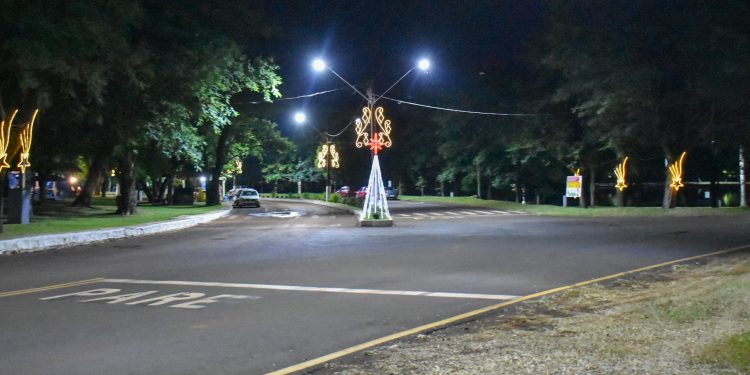Governo Municipal inicia substituição das lâmpadas da iluminação pública por LED