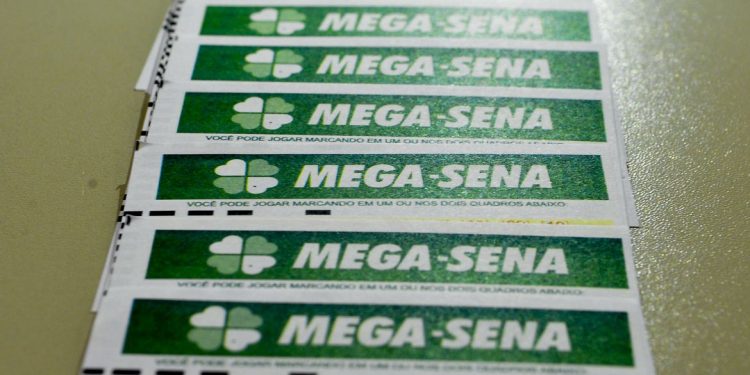 Mega-Sena acumula e próximo concurso deve pagar R$ 7,5 milhões