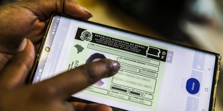 Prazo para renovar carteira de habilitação volta a ser de 30 dias