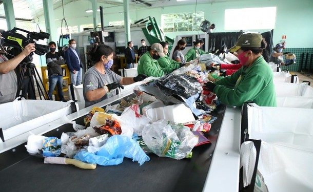 Programa coloca Foz do Iguaçu na ponta da coleta seletiva do Brasil