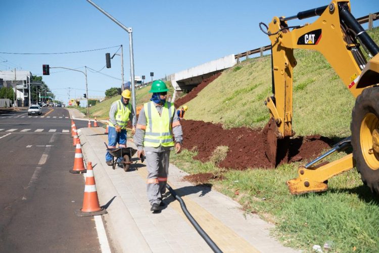 Iniciam as obras de iluminação no trecho da BR-277 em Santa Terezinha de Itaipu