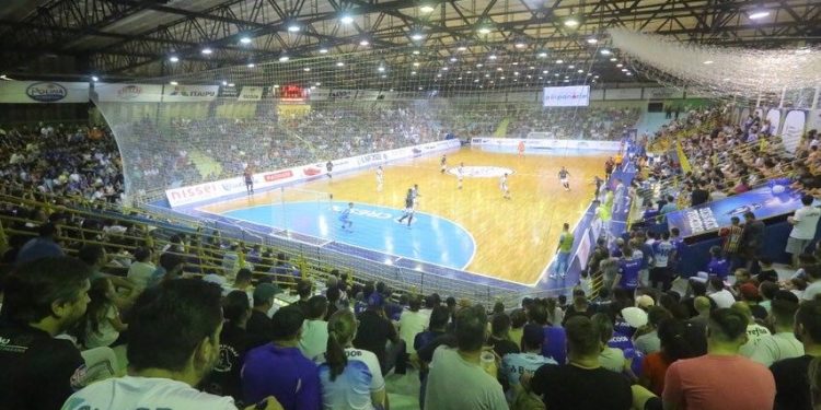 Foz Cataratas Futsal inicia temporada nesta quarta-feira