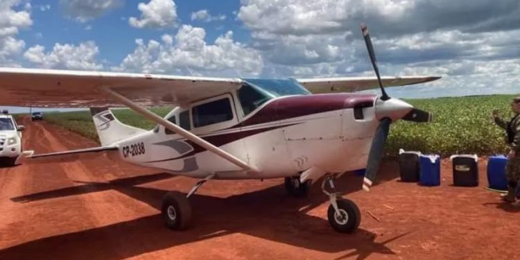 Avião apreendido no Paraguai era utilizado para trazer cocaína ao Brasil