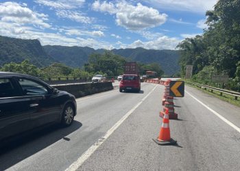 A restrição ao tráfego de caminhões na BR-277 nos finais de semana seguirá durante fevereiro