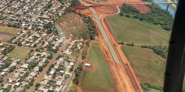 Burocracia provoca lentidão nas obras da Perimetral Leste, em Foz