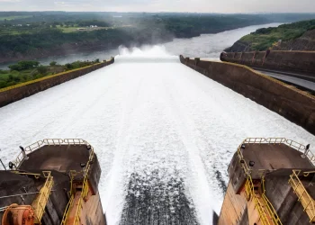 O contraste do excesso e da falta de água no Sul do Brasil