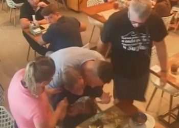 Policial federal de Foz do Iguaçu salva criança engasgada em restaurante