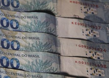 Impostos pagos por brasileiros em 2022 passam de R$ 2,8 trilhões