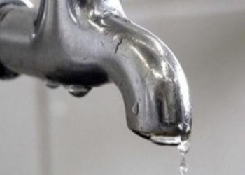 Rompimento de rede afeta o abastecimento de água em bairros de Foz do Iguaçu