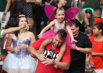 Carnaval chaga ao último dia nesta terça com Canja do Galo Inácio e “Saudade”