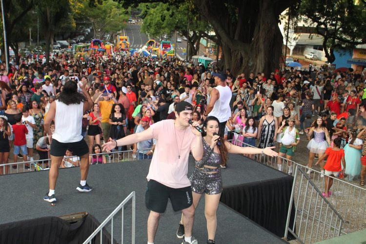 Carnaval chaga ao último dia nesta terça com Canja do Galo Inácio e “Saudade”