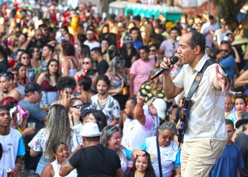 Mais de 35 mil pessoas participaram do carnaval na Praça da Paz