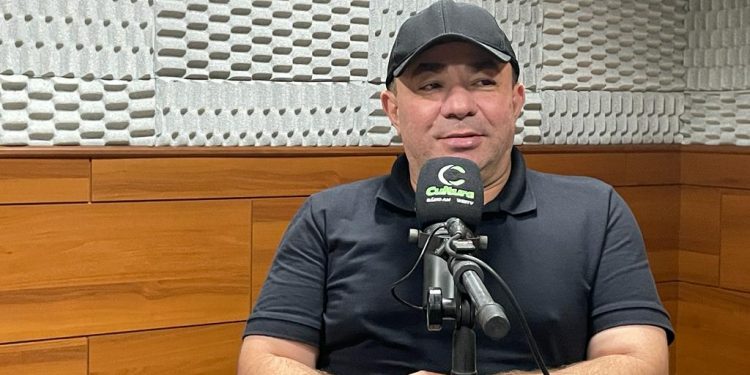 “Precisamos atuar, com urgência”, diz o prefeito em exercício, Francisco Sampaio, no combate à dengue