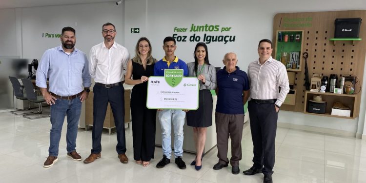Associado de Foz do Iguaçu é contemplado em sorteio do Seguro de Vida Sicredi-Icatu