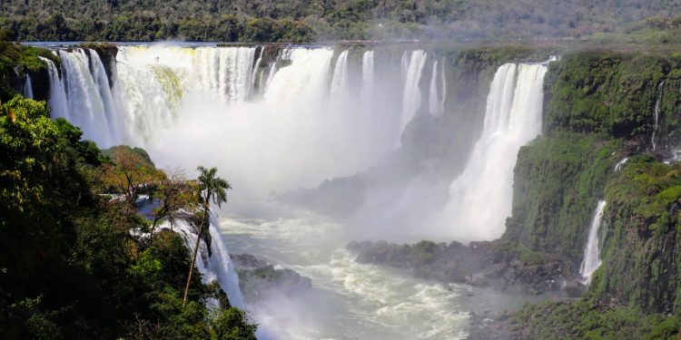 Foz segue em alta na lista de desejos de viajantes na América do Sul