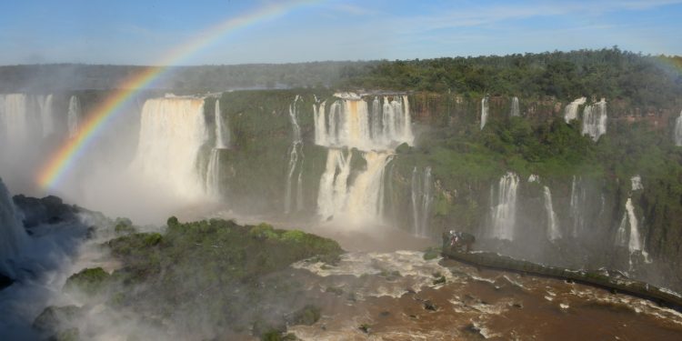 Carnaval será com muita água nas Cataratas do Iguaçu