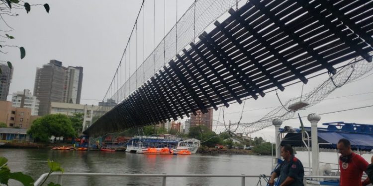 Ponte entre o Rio Grande do Sul e Santa Catarina cede com 100 pessoas