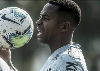 Itália pede ao Itamaraty que Robinho cumpra pena no Brasil